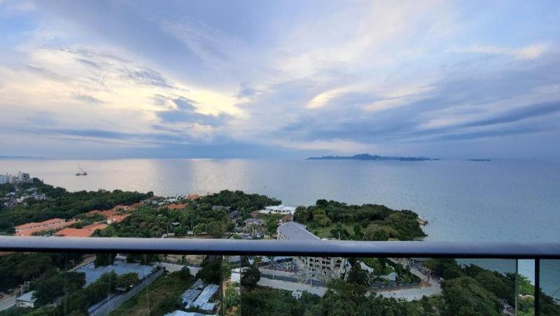 Andromeda Seaview Condo Near Beach Pattaya Esterno foto